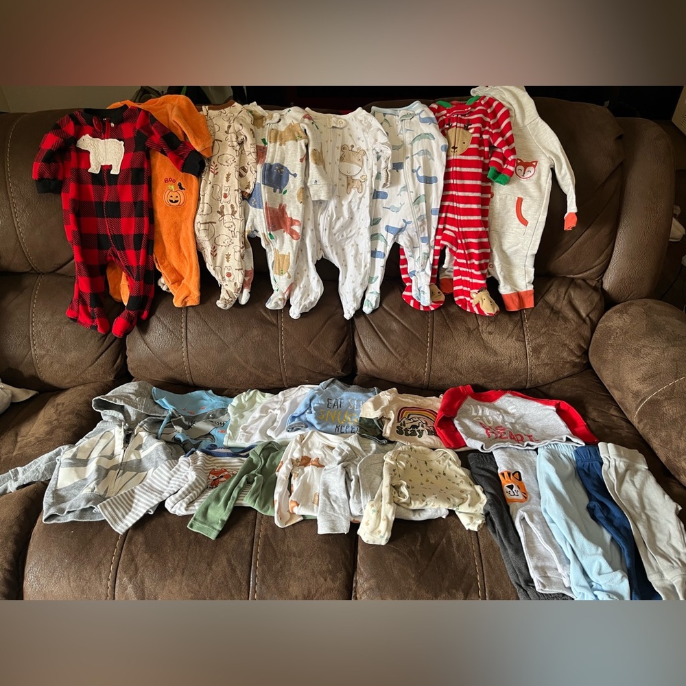 Baby boy 0-3 months clothes lot